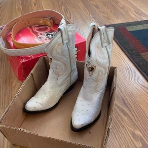 Boys boots size 19 1/2